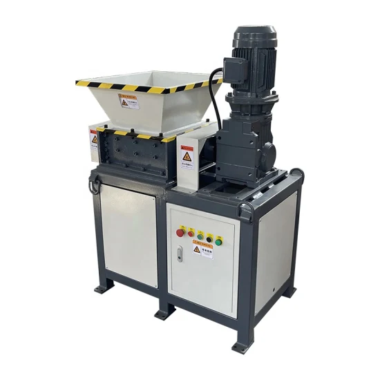 Industrielle Schreddermaschine für die Zerkleinerung von Altmetall, Kunststoff, Holzpaletten